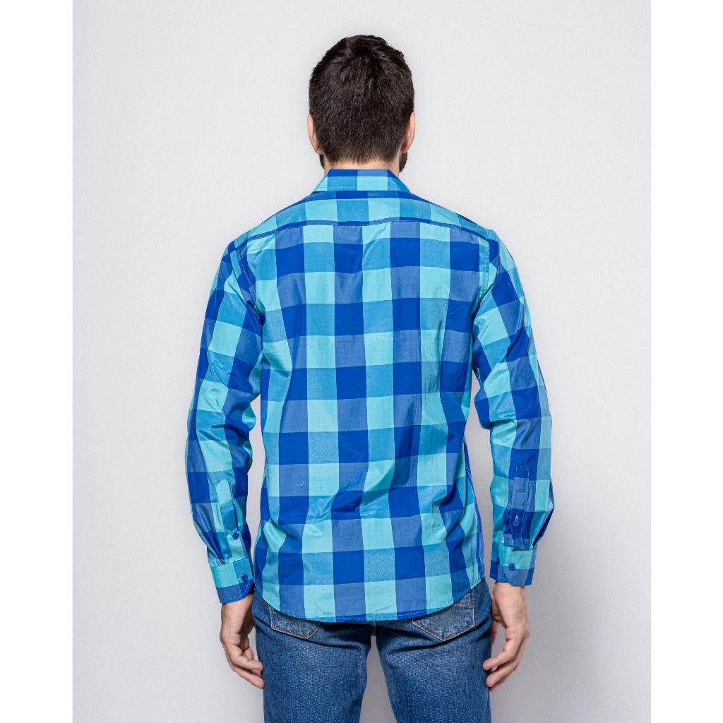 Men's Plaid Dress Shirt Versatile Fashion Made in China image 2